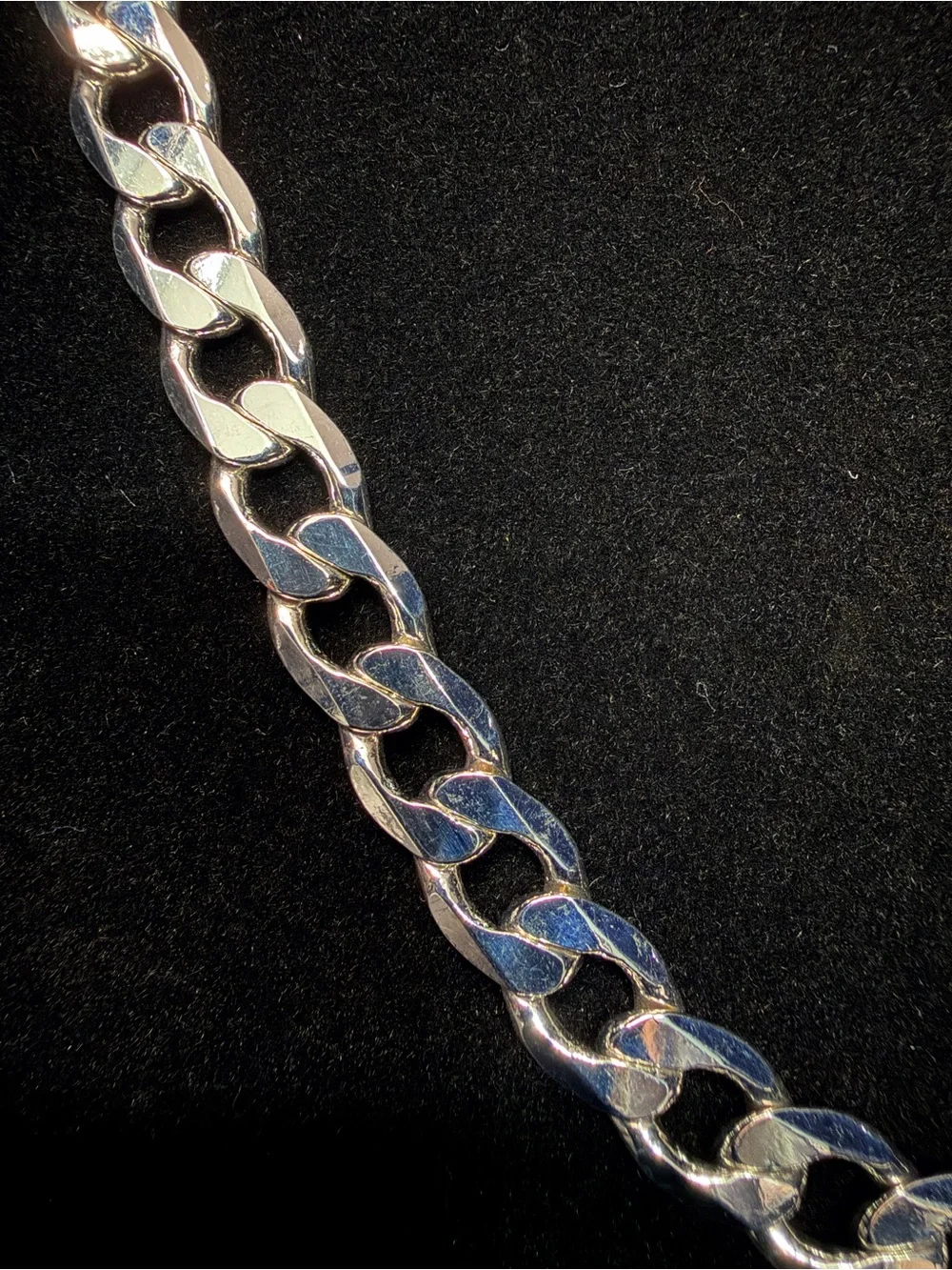Cuban 925 Stamped Silver filled 22in 9.3MM necklace. 55.5g. Very nice piece